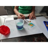 Чашка за водни бои неразливаема